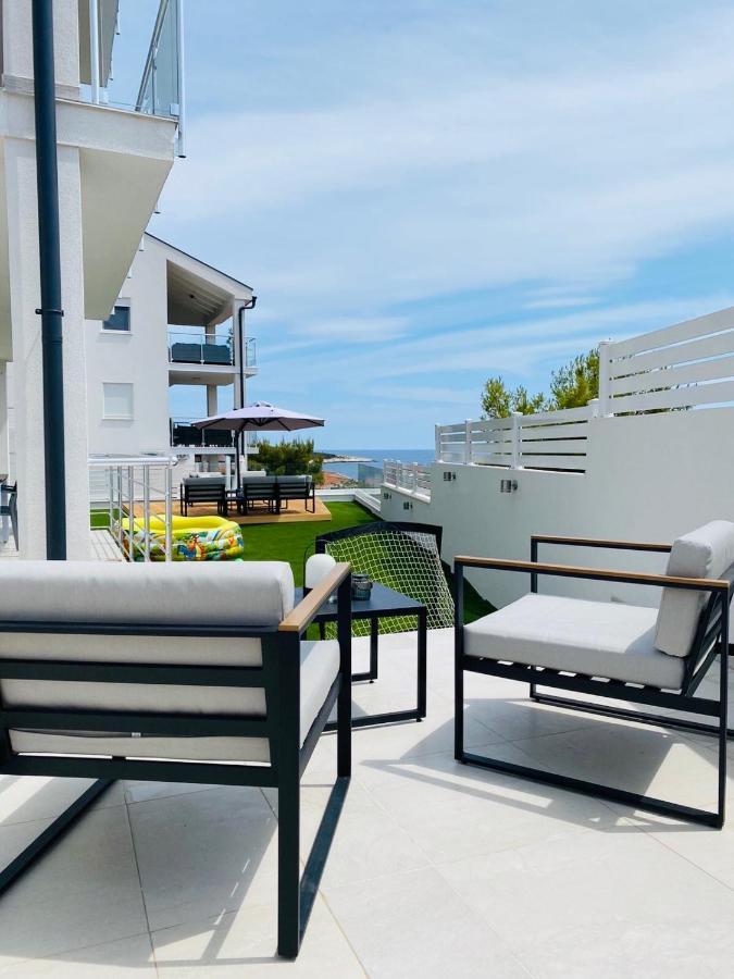 Ellavis Apartments Екстериор снимка