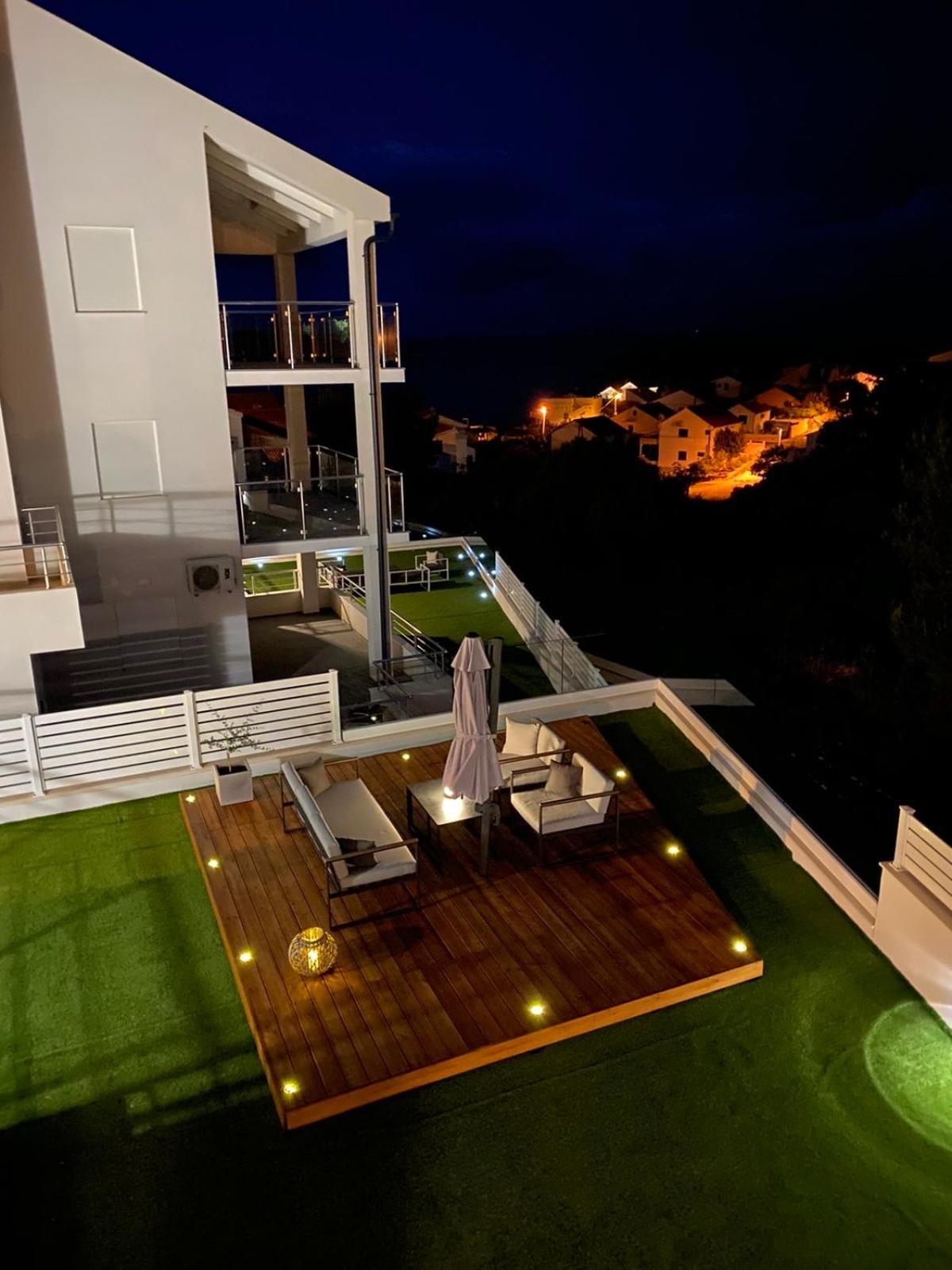 Ellavis Apartments Екстериор снимка