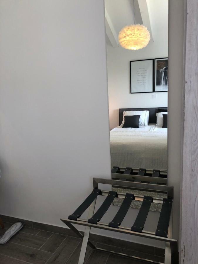 Ellavis Apartments Екстериор снимка