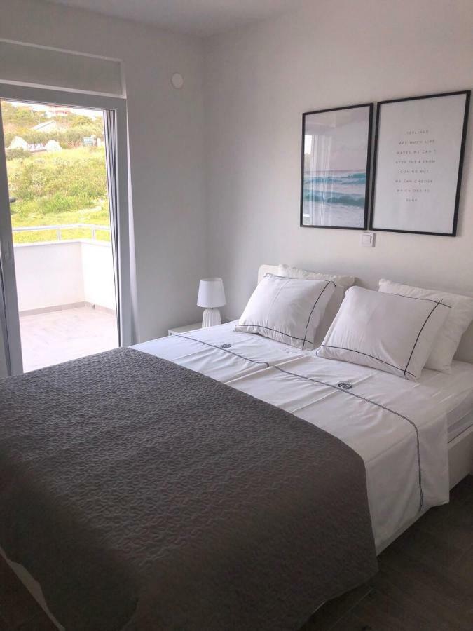 Ellavis Apartments Екстериор снимка