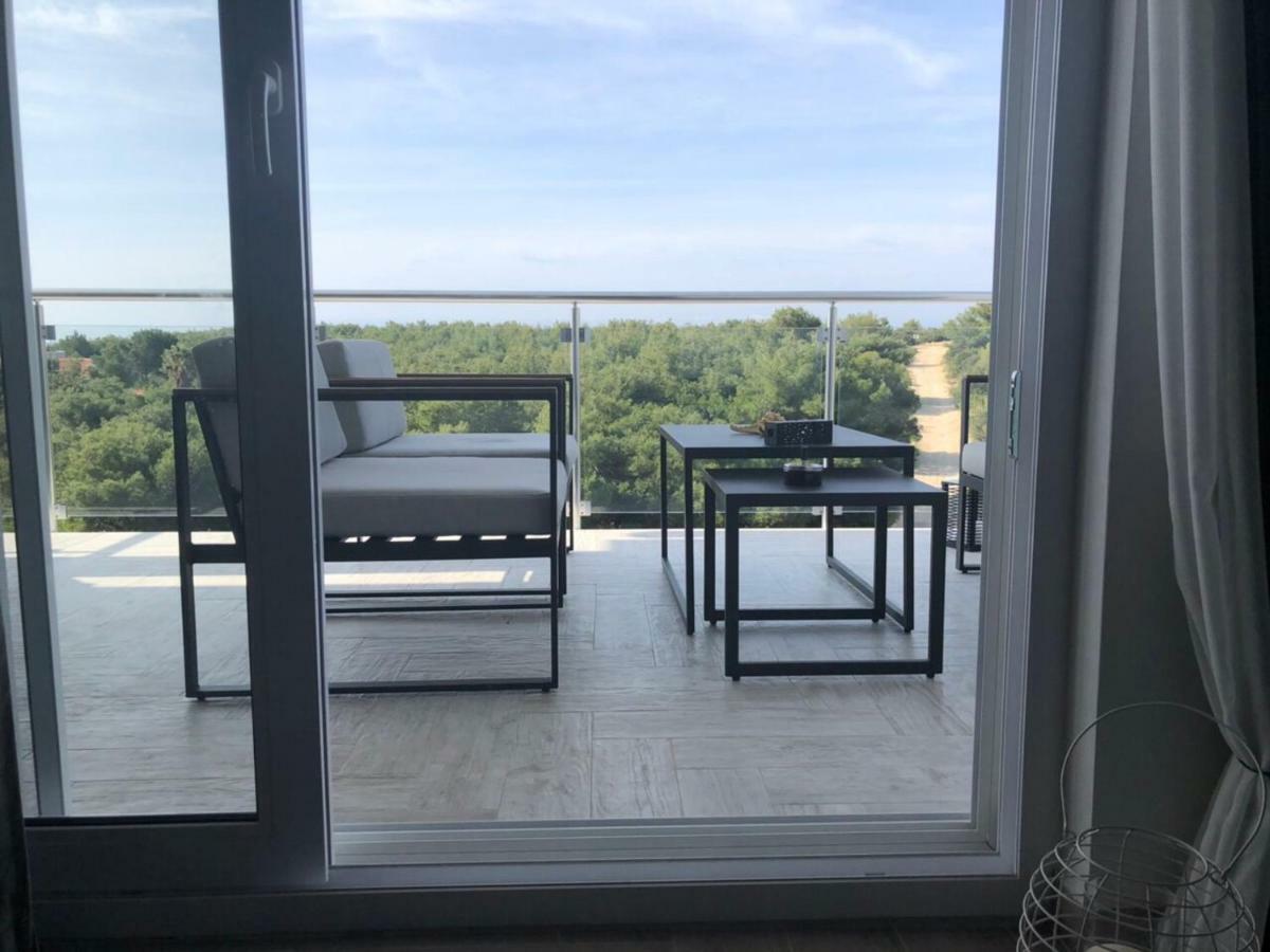 Ellavis Apartments Екстериор снимка