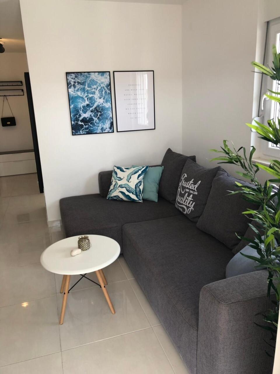 Ellavis Apartments Екстериор снимка