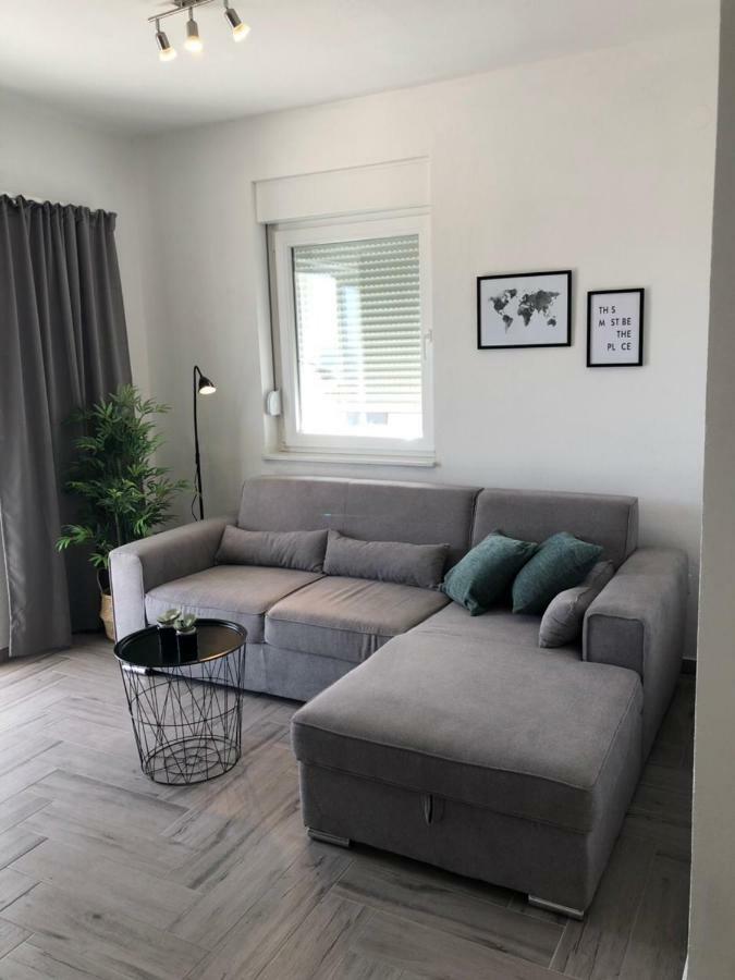 Ellavis Apartments Екстериор снимка